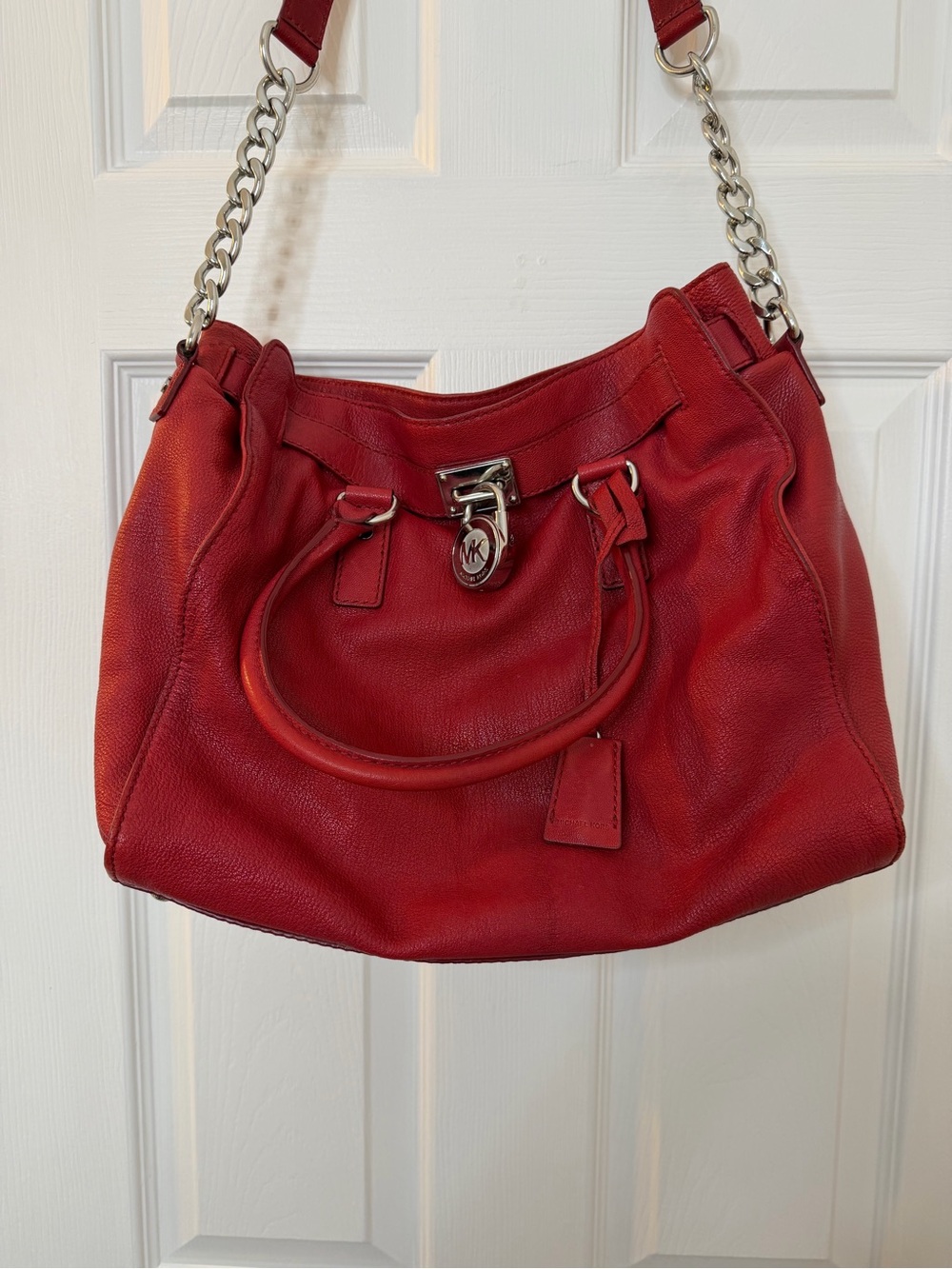 Michael Kors Red Leather Chain-Handle Shoulder Bag - Picture 2 of 15